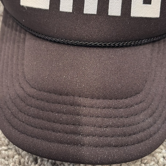 GUC Clare V Ciao Trucker Hat - Picture 4 of 7